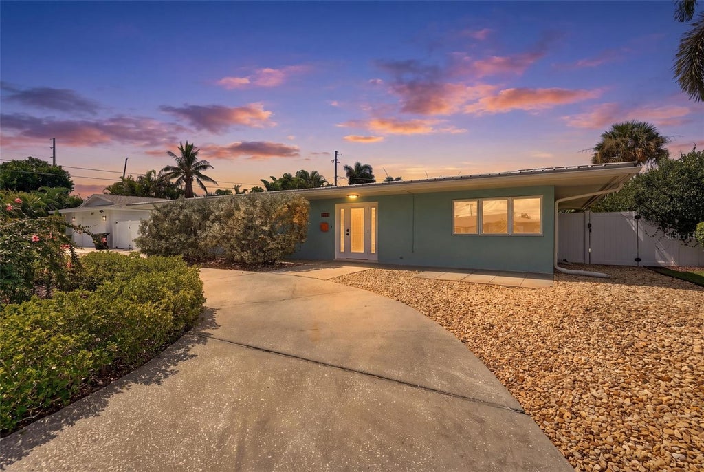 Photo of 5285 40th Street S, St Petersburg, FL 33711 (MLS # TB8553791)
