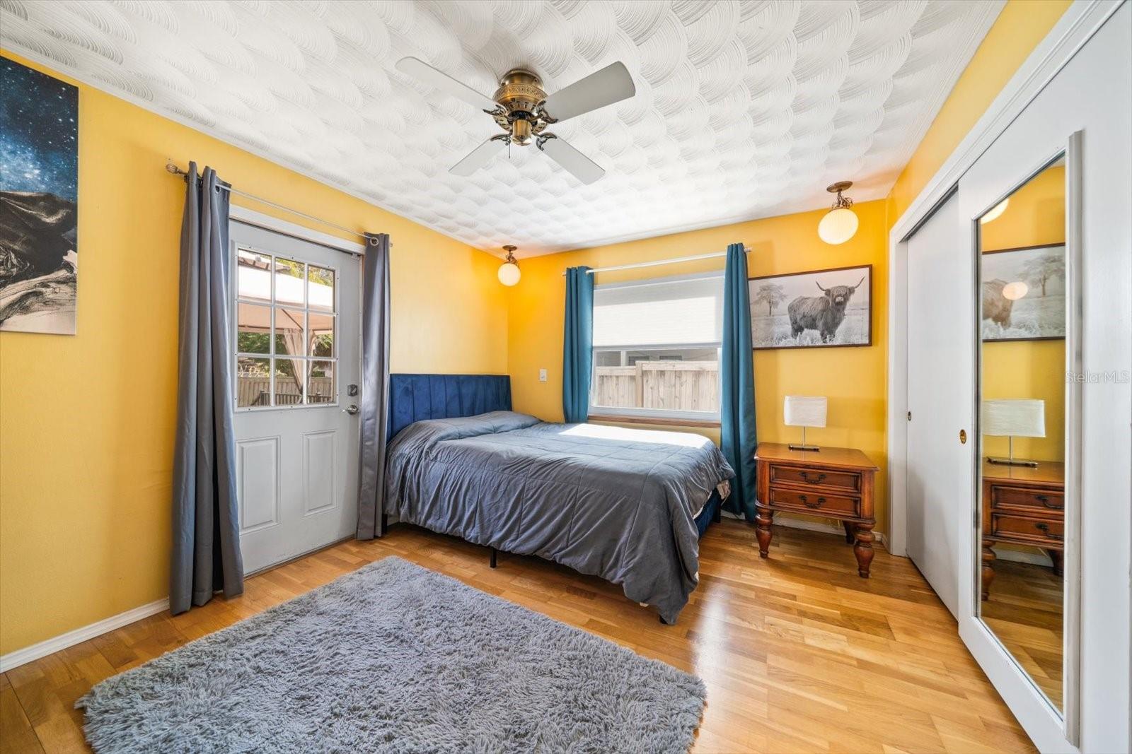 CHAPMAN HEIGHTS - Residential