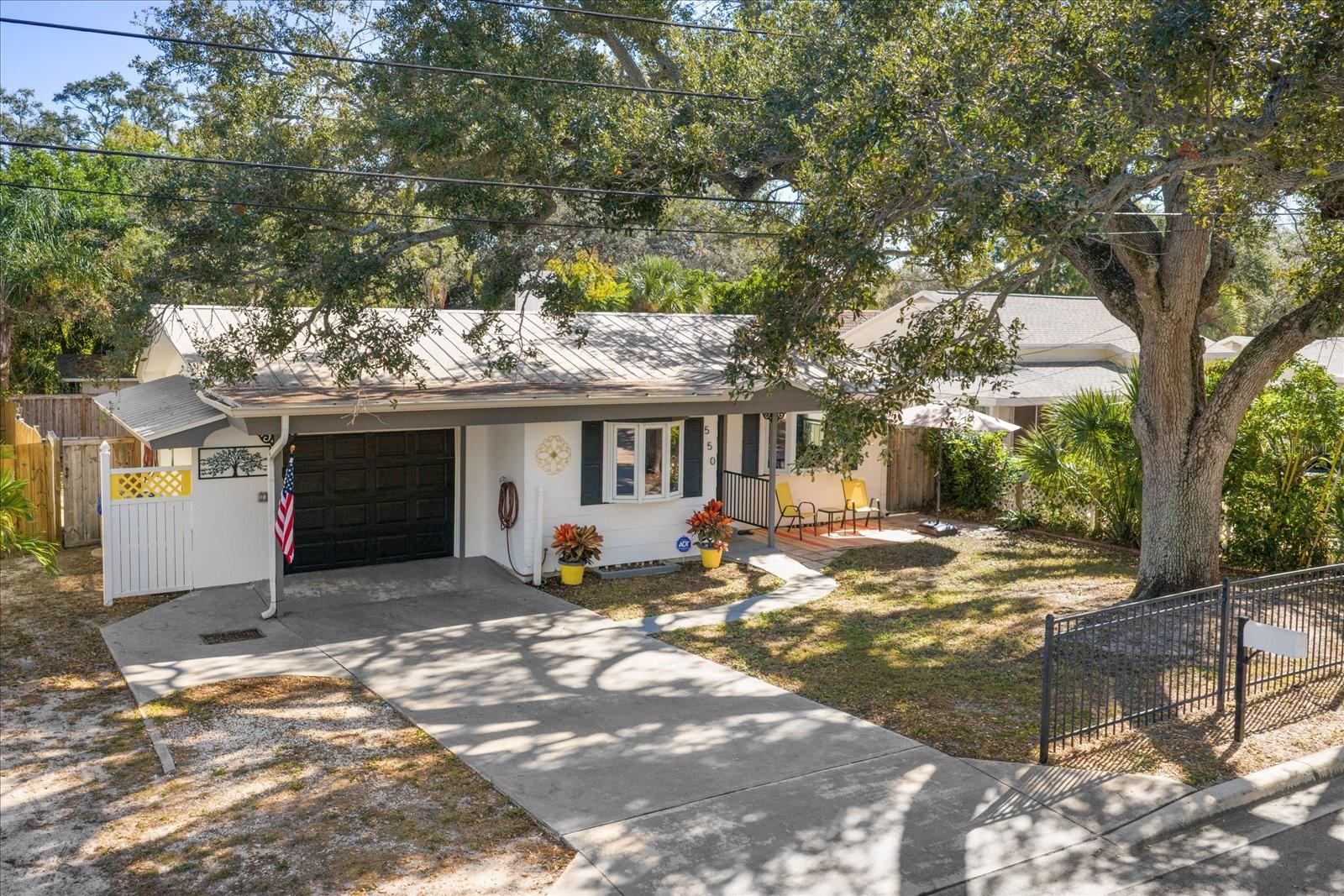 CHAPMAN HEIGHTS - Residential