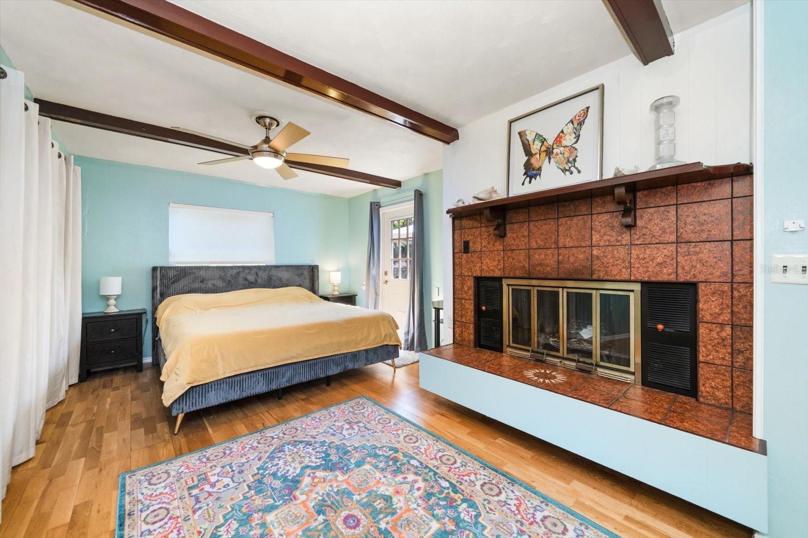 CHAPMAN HEIGHTS - Residential