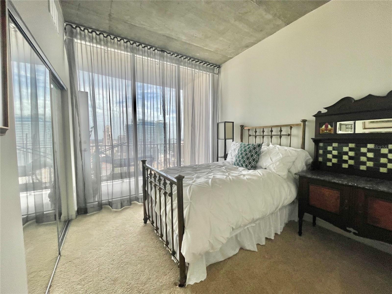 SOLAIRE/PLAZA CONDO - Residential Lease