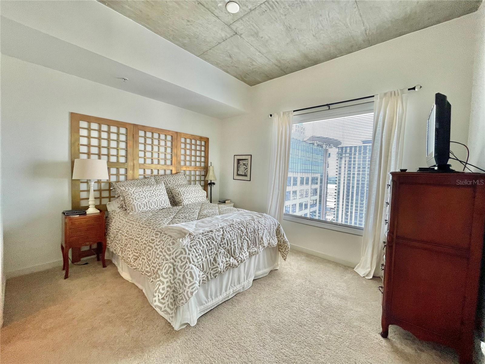 SOLAIRE/PLAZA CONDO - Residential Lease