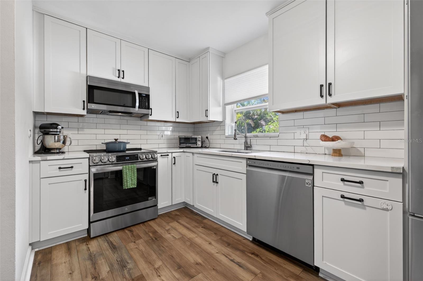 MEADOW LAWN 2ND ADD - Residential