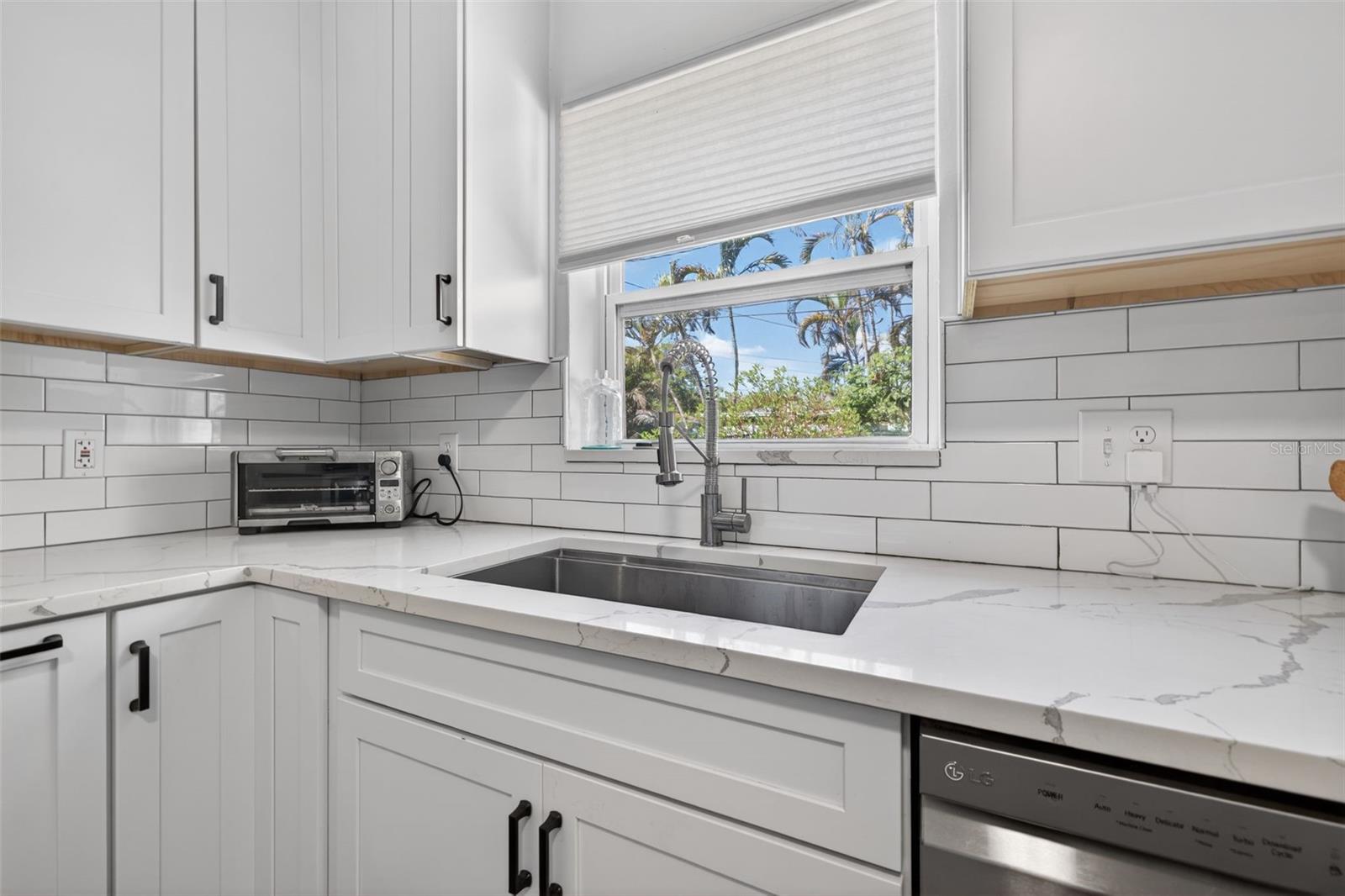 MEADOW LAWN 2ND ADD - Residential