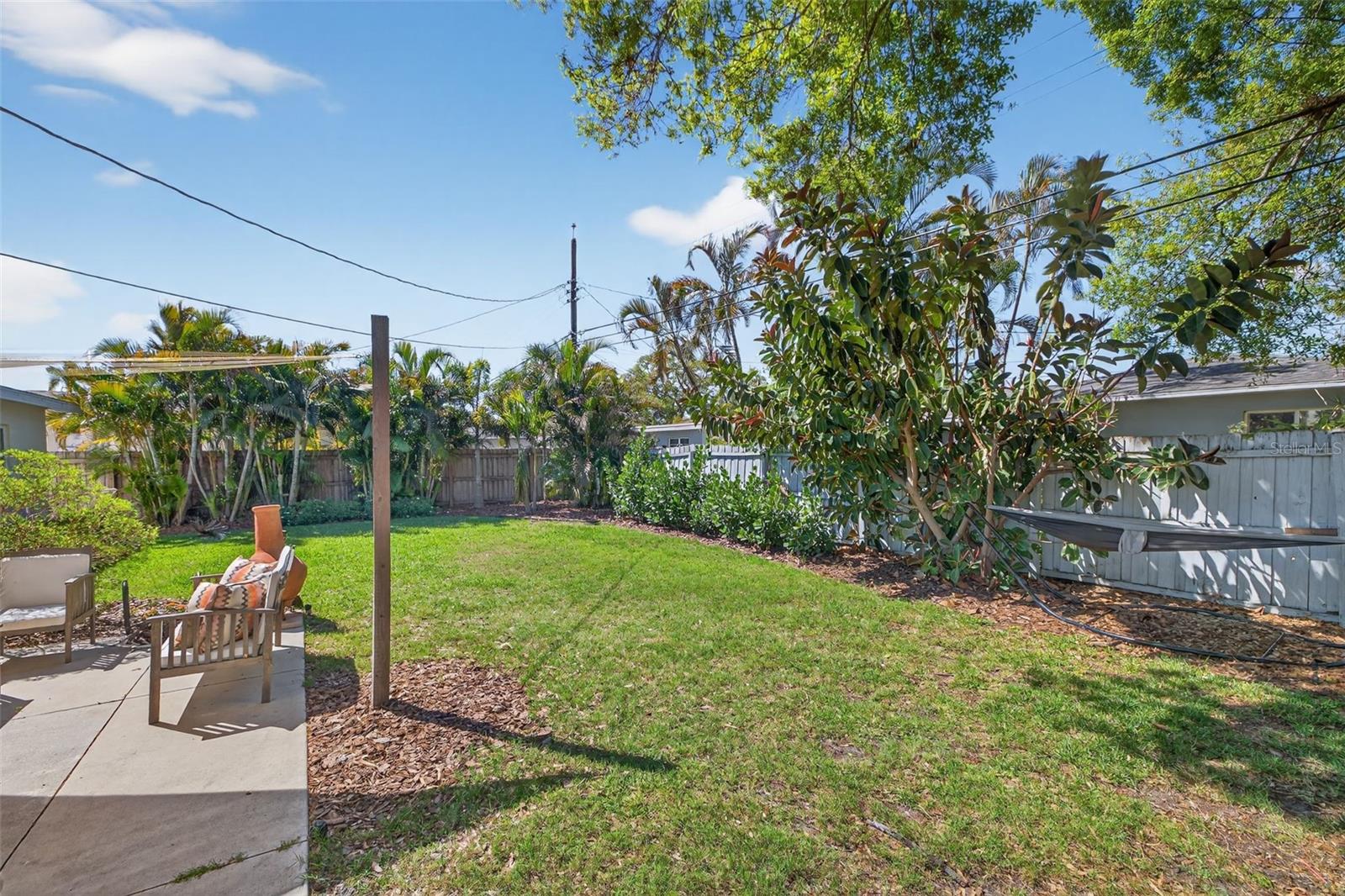 MEADOW LAWN 2ND ADD - Residential