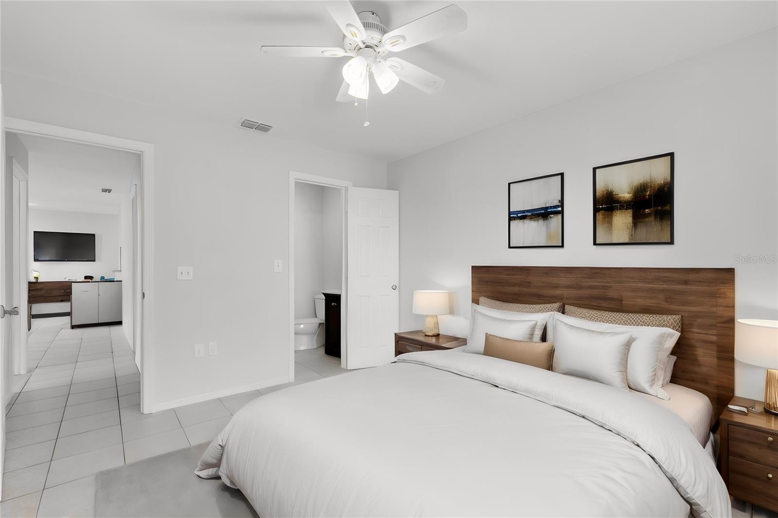 BUENA VISTA DEV - Residential Lease