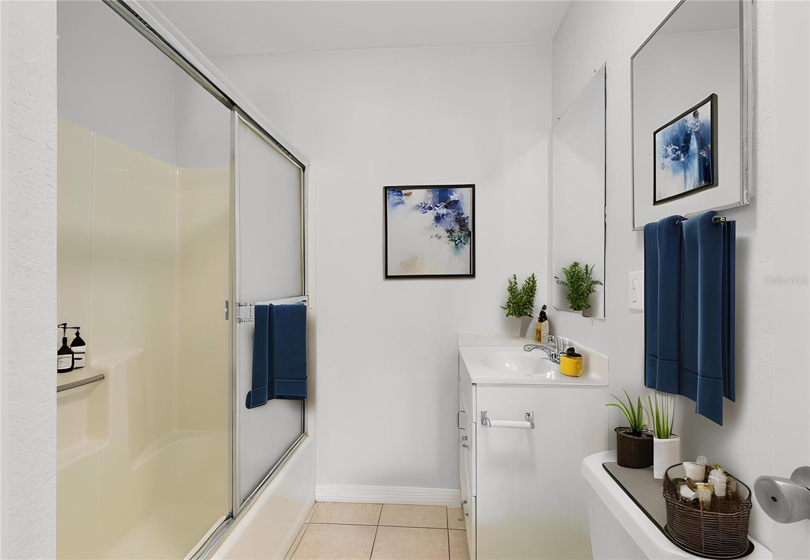 BUENA VISTA DEV - Residential Lease