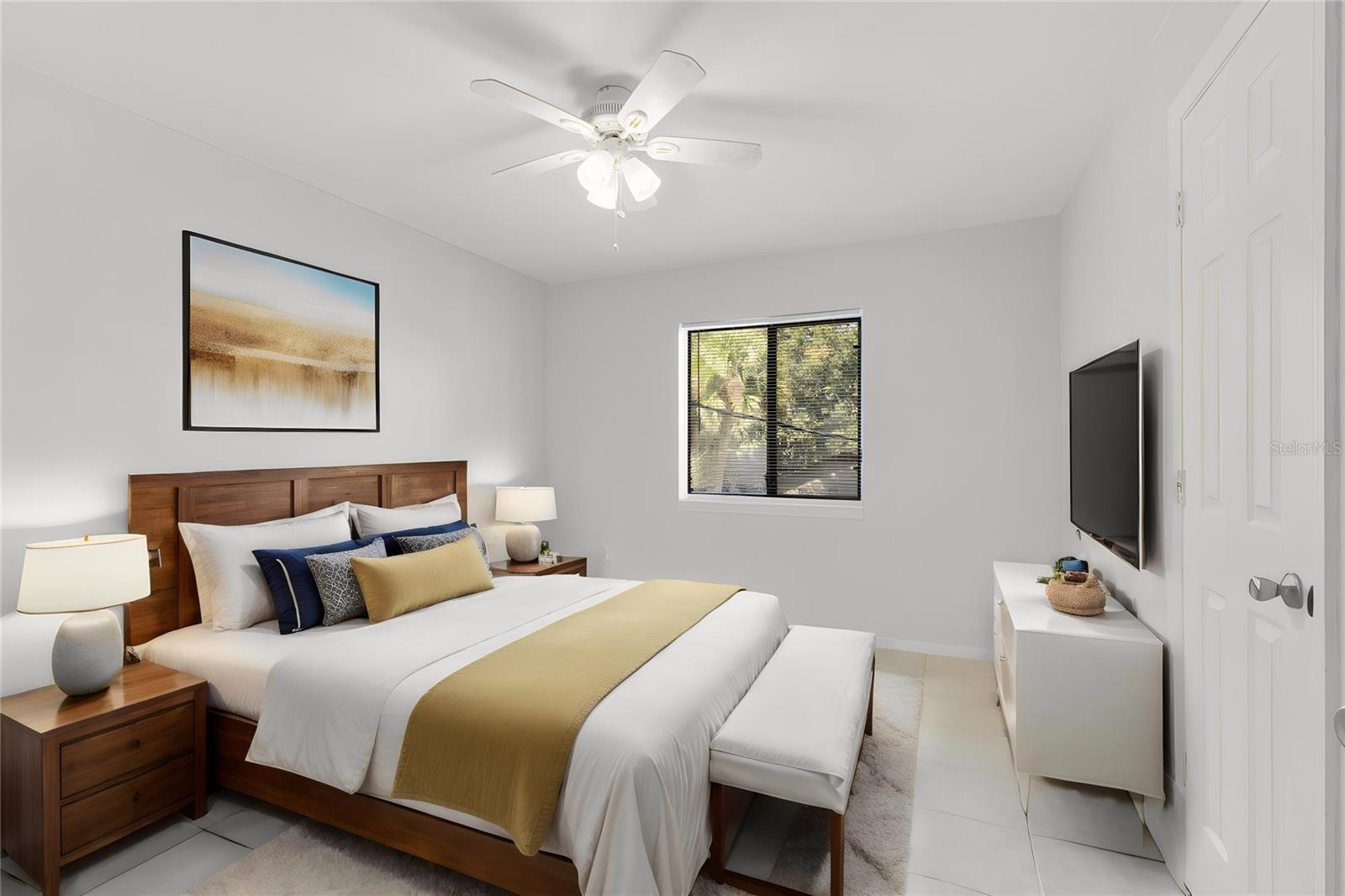 BUENA VISTA DEV - Residential Lease