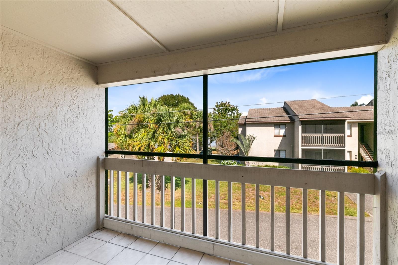 BUENA VISTA DEV - Residential Lease