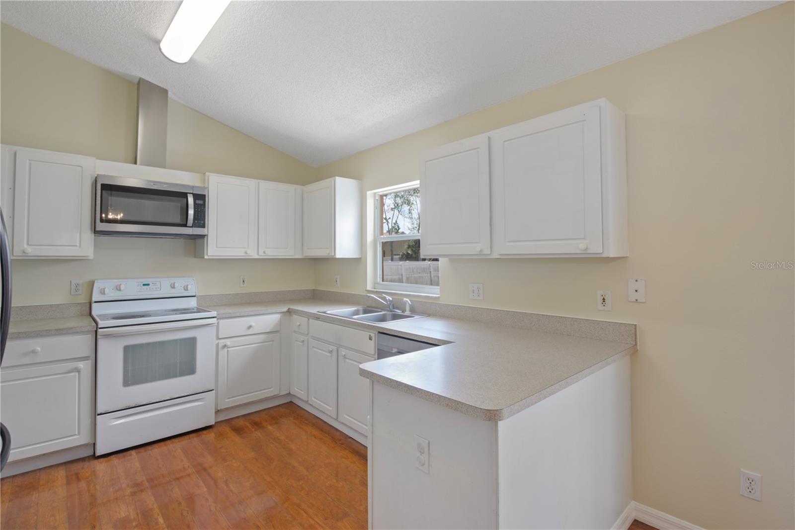 DELTONA LAKES UNIT 5 - Residential