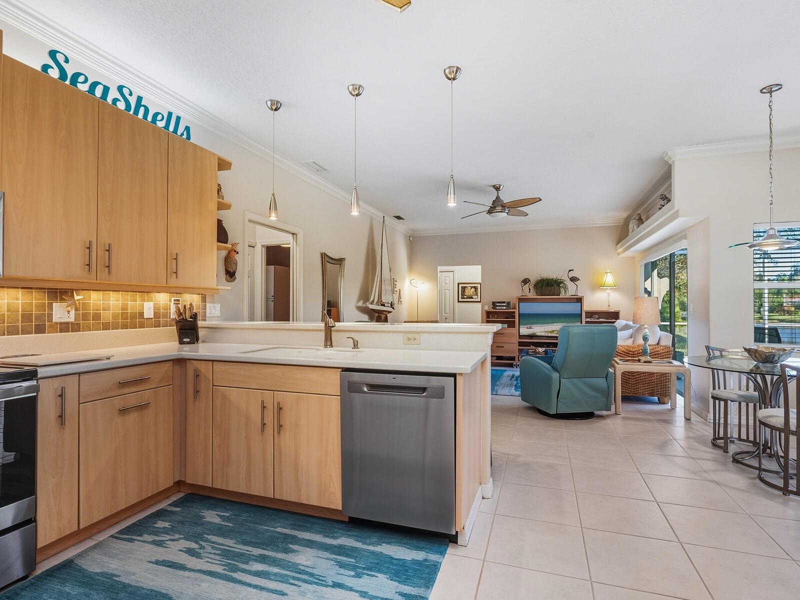 4467 GOLDEN LAKE DRIVE