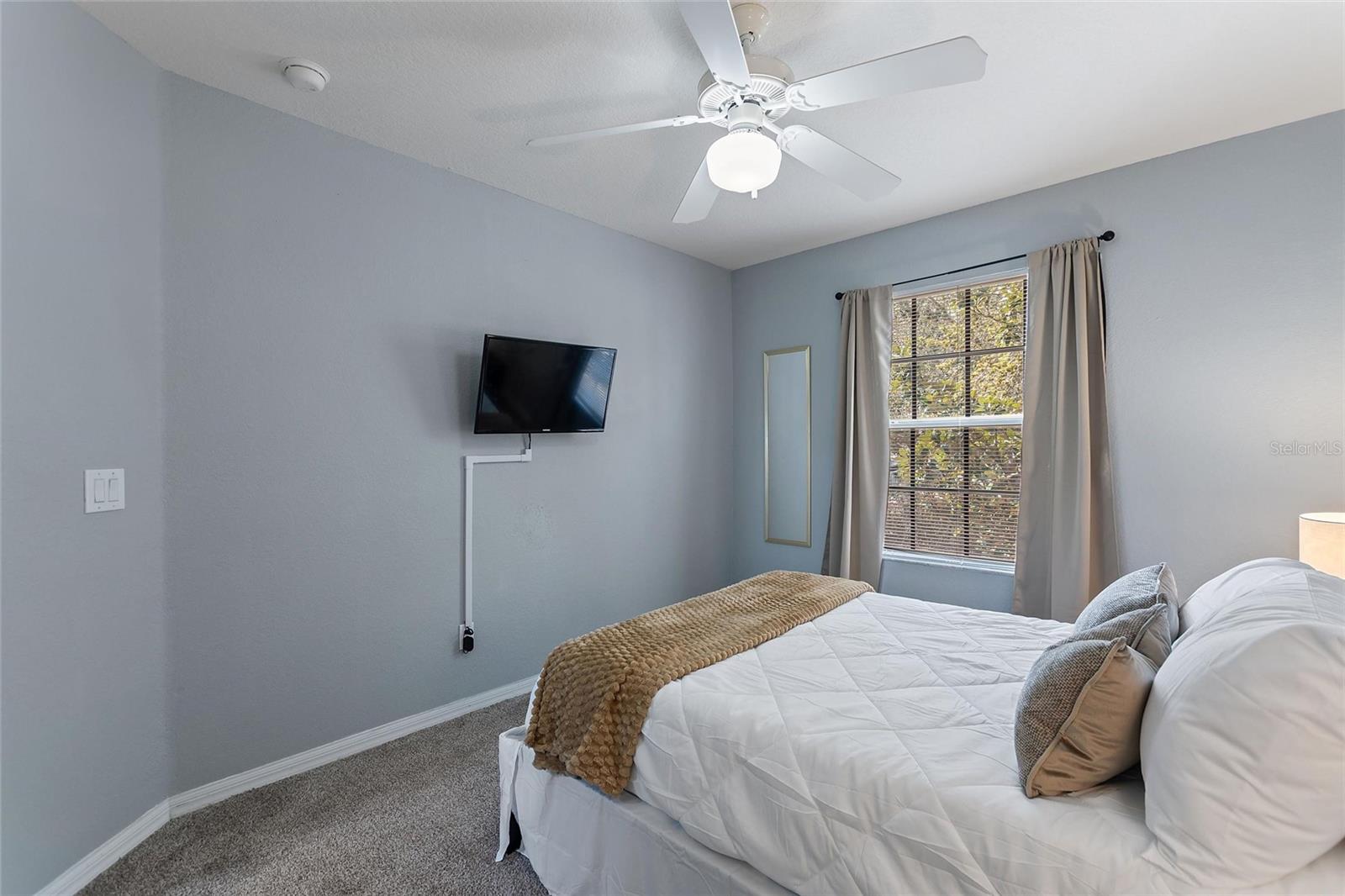 ABBEY AT WEST HAVEN - Residential Lease