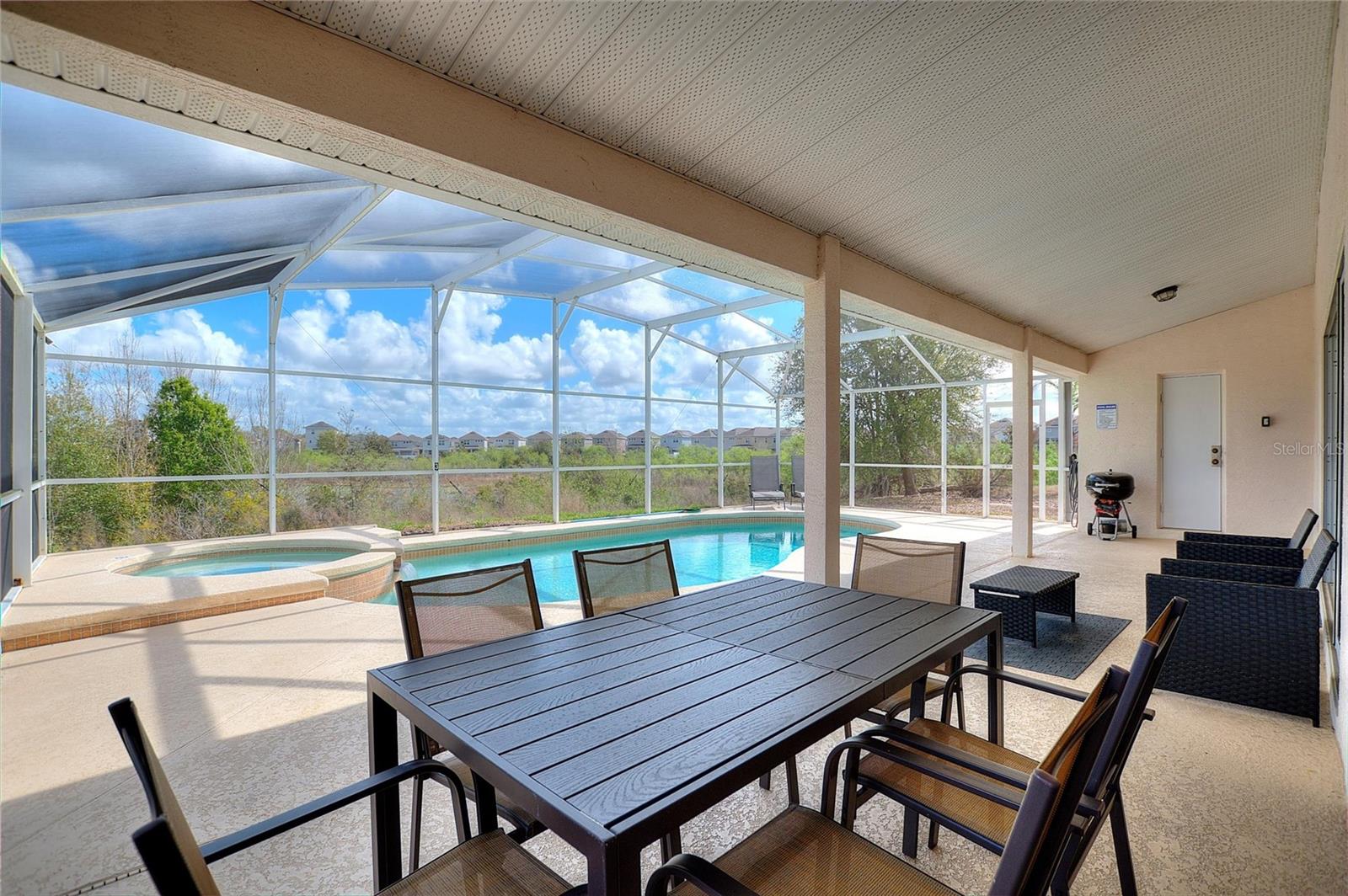 ABBEY AT WEST HAVEN - Residential Lease