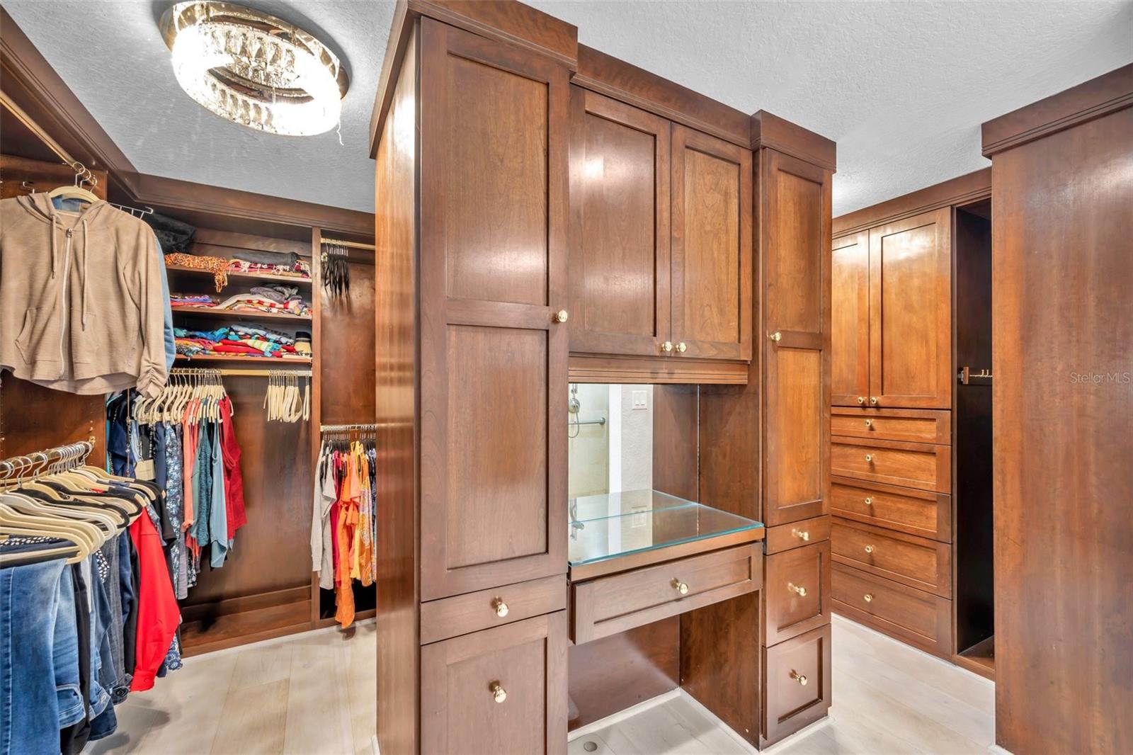 INNISBROOK 27 CONDO - Residential