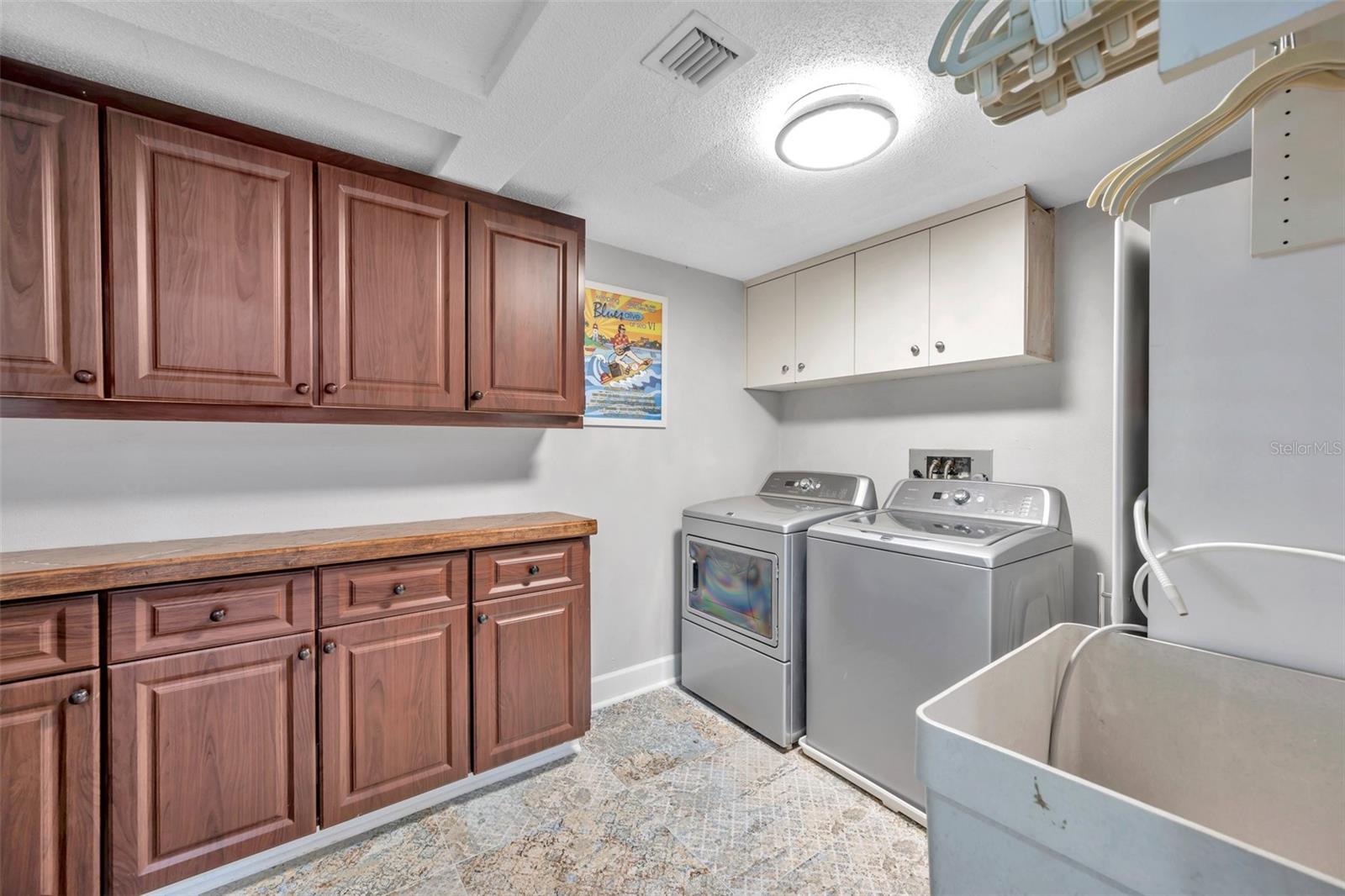 INNISBROOK 27 CONDO - Residential