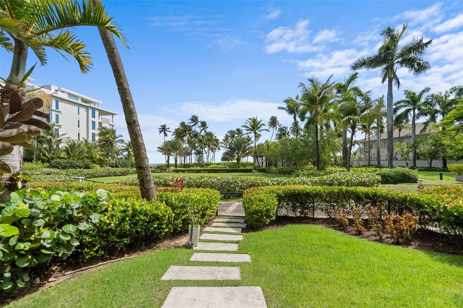 BAHIA BEACH RESORT LAS VENTANAS II - Residential