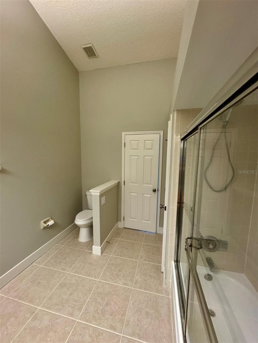 CRYSTAL CREEK UNIT 1 - Residential Lease