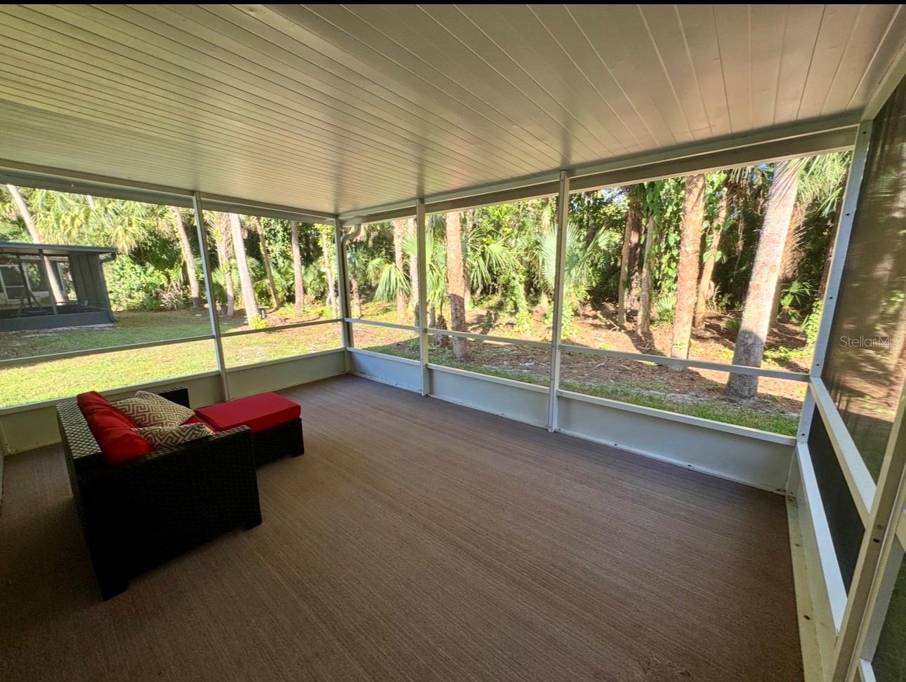 CRYSTAL CREEK UNIT 1 - Residential Lease