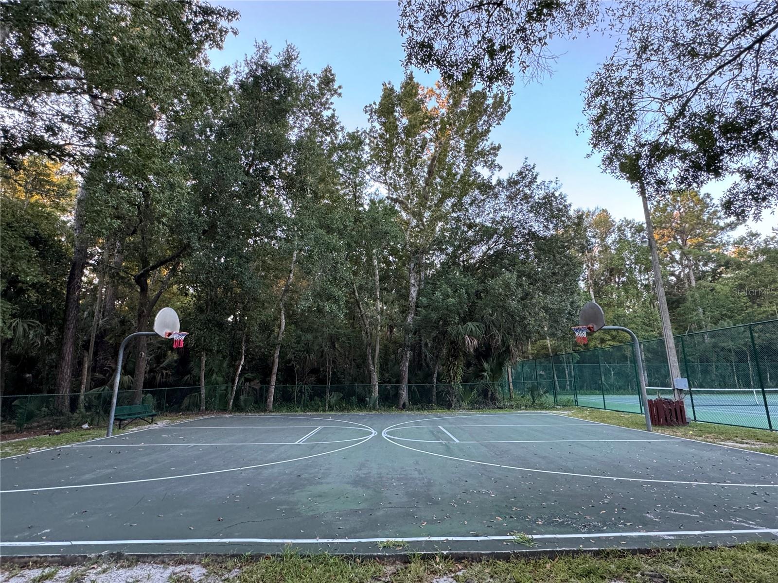 CRYSTAL CREEK UNIT 1 - Residential Lease