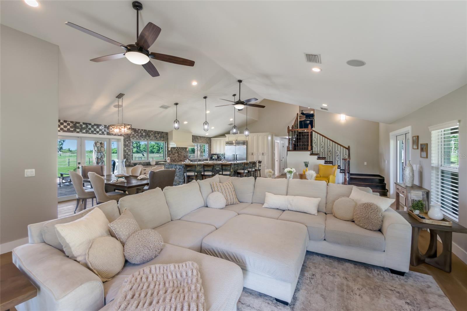 ACREAGE & UNREC - Residential