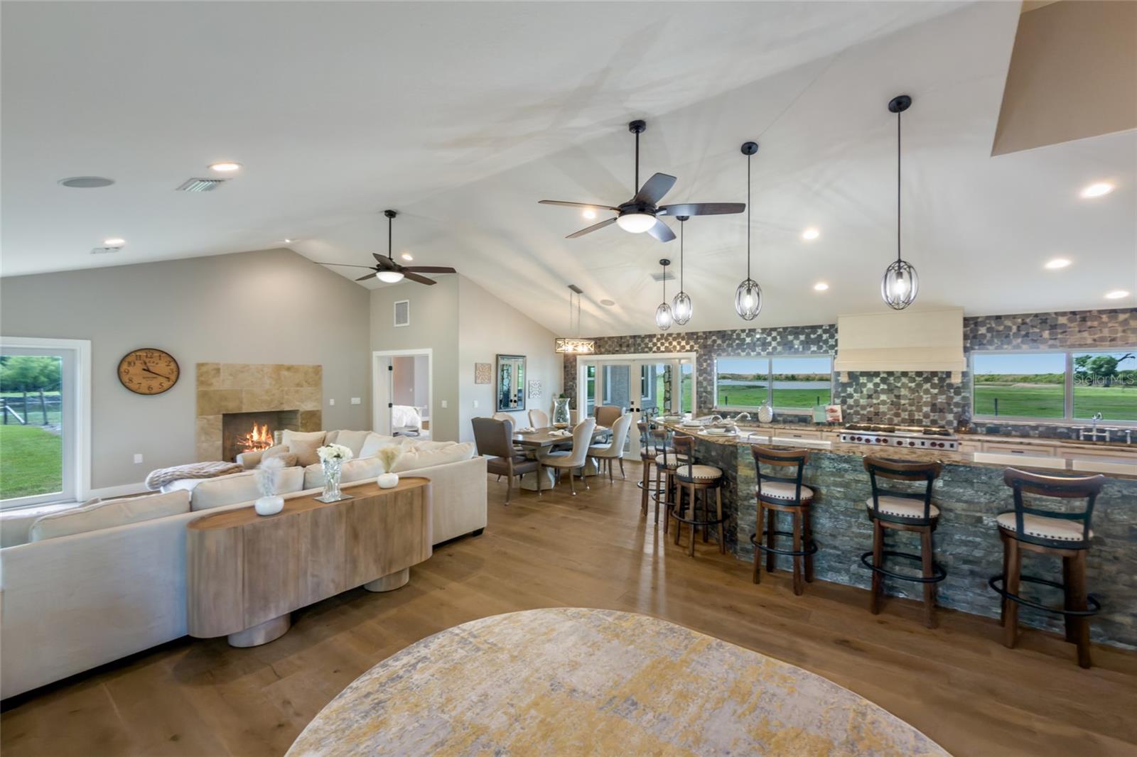 ACREAGE & UNREC - Residential