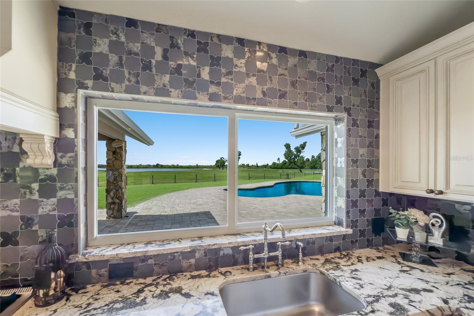 ACREAGE & UNREC - Residential