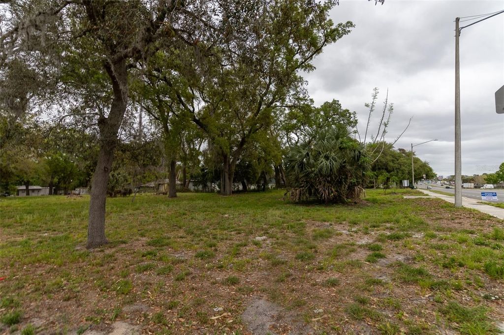 Photo of 105 N Kirkman Rd, Orlando, FL 32811 (MLS # O6391060)
