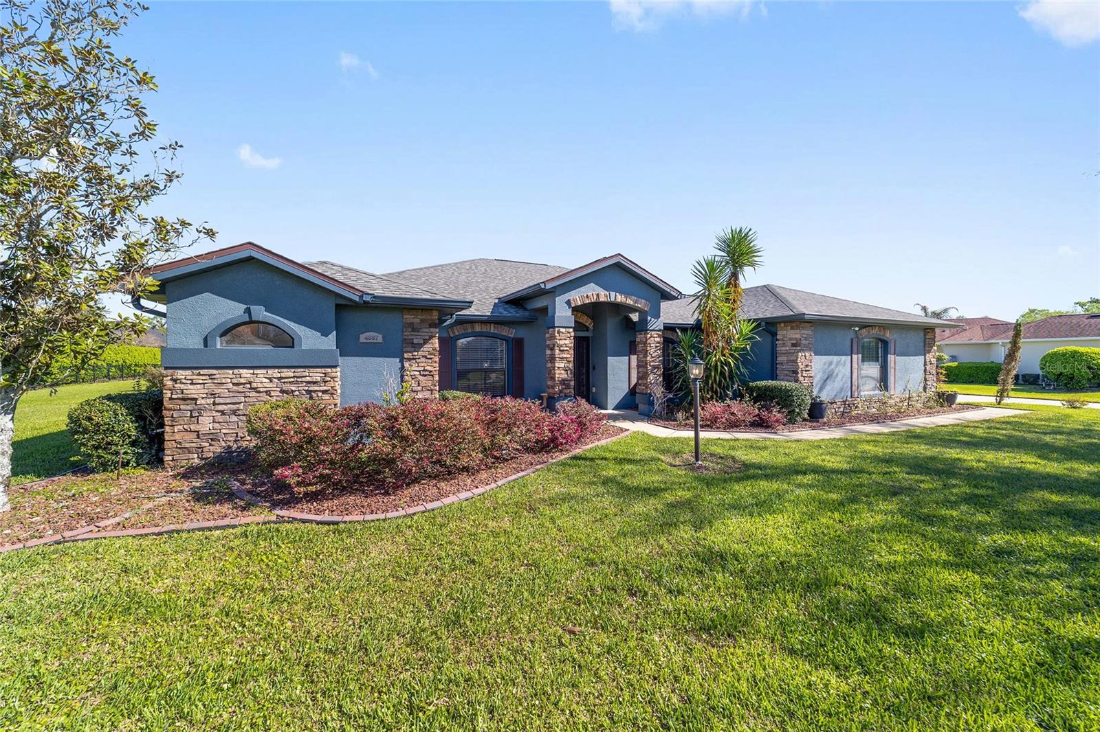 THE ARBORS - Residential