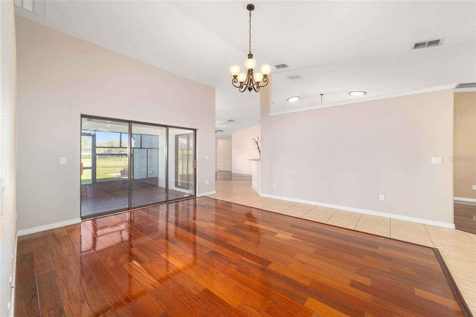 THE ARBORS - Residential