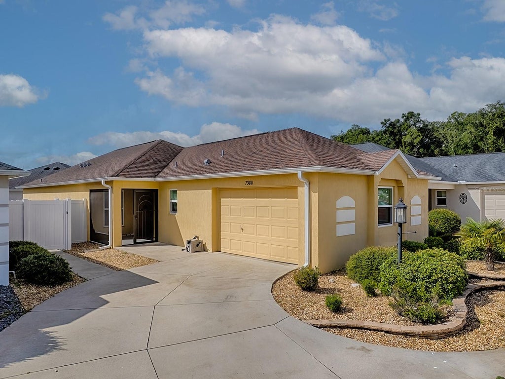 Photo of 7380 SE 168th Dipietro Lane, The Villages, FL 32162 (MLS # G5117213)