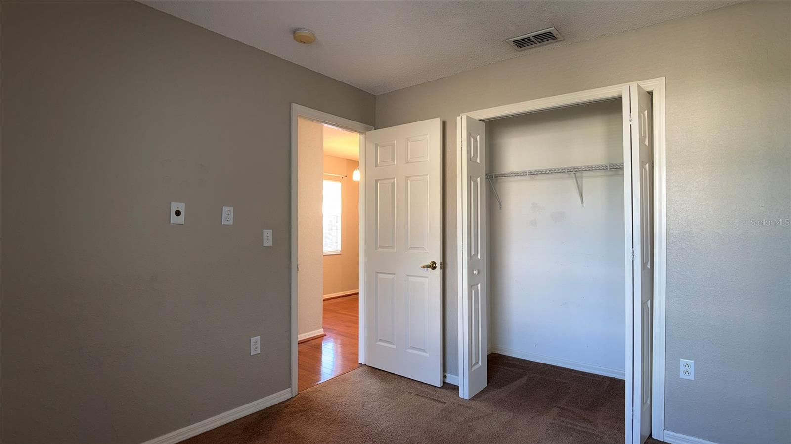 HIGHLAND SQUARE PH 01 - Residential Lease