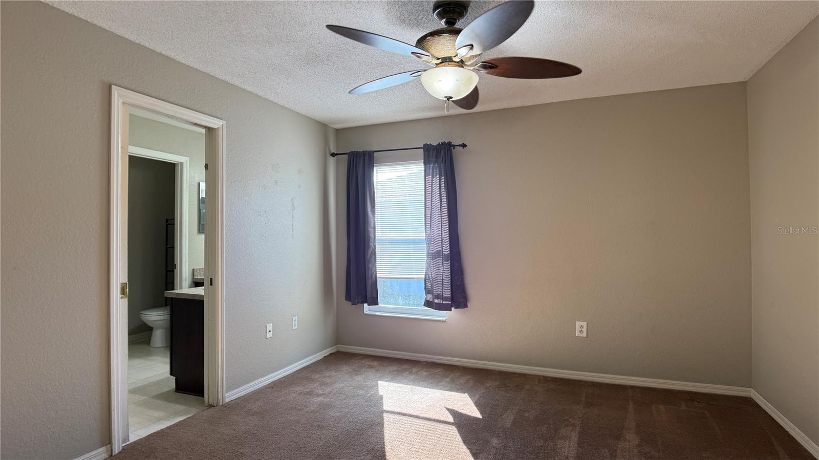 HIGHLAND SQUARE PH 01 - Residential Lease