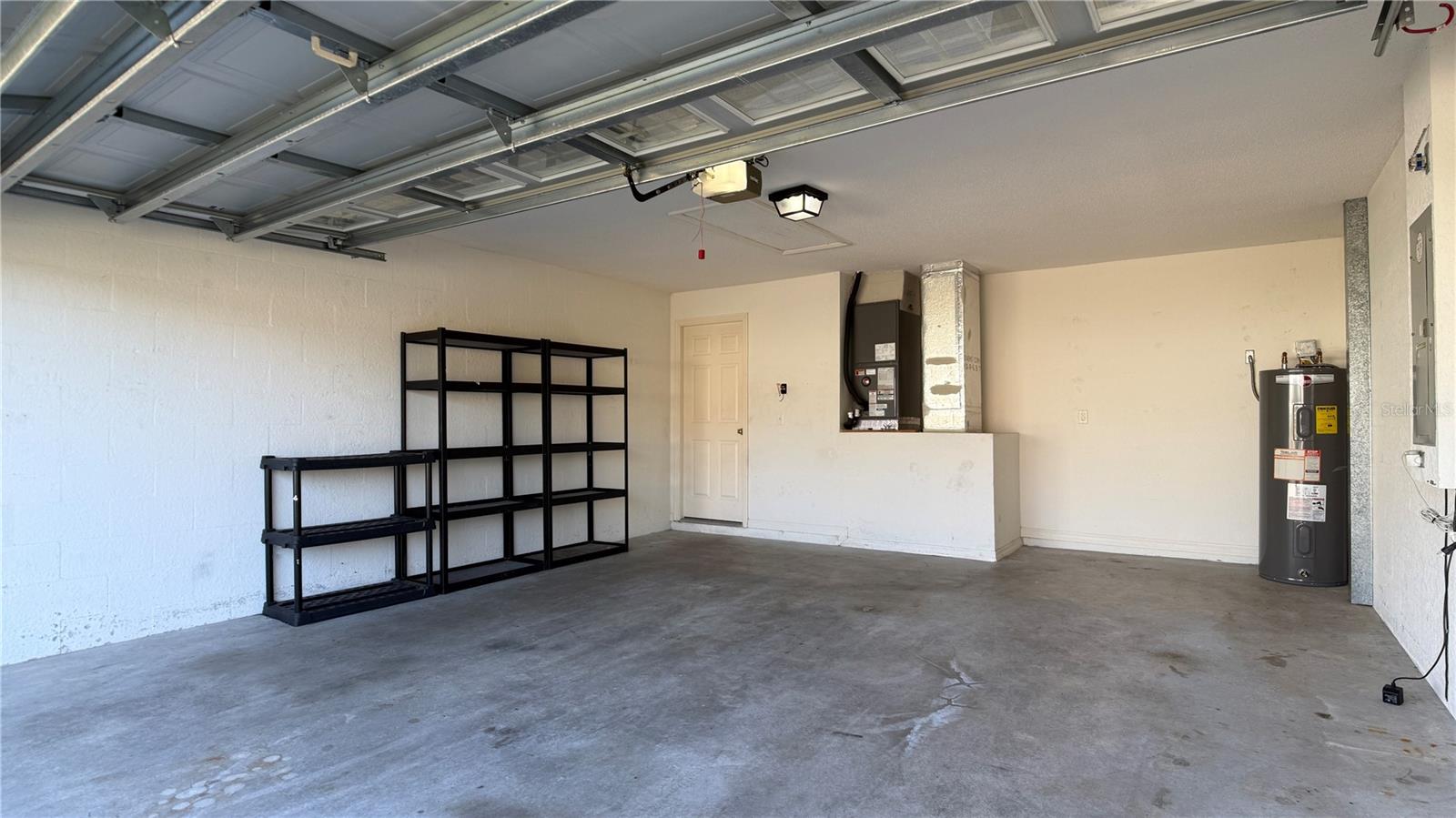 HIGHLAND SQUARE PH 01 - Residential Lease