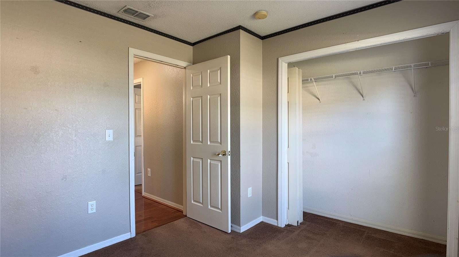 HIGHLAND SQUARE PH 01 - Residential Lease