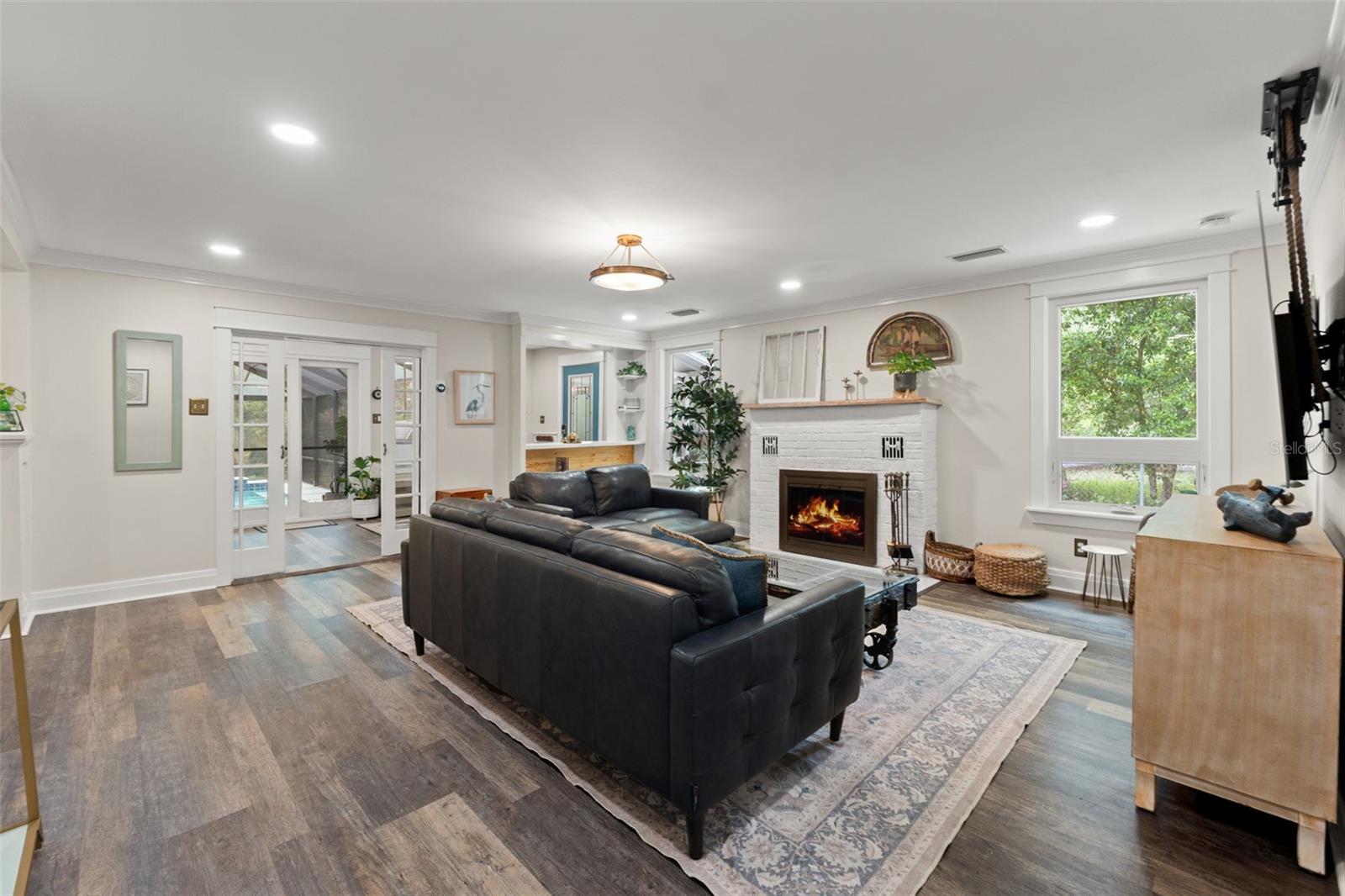 IDLEWILD ON HILLSBOROUGH - Residential