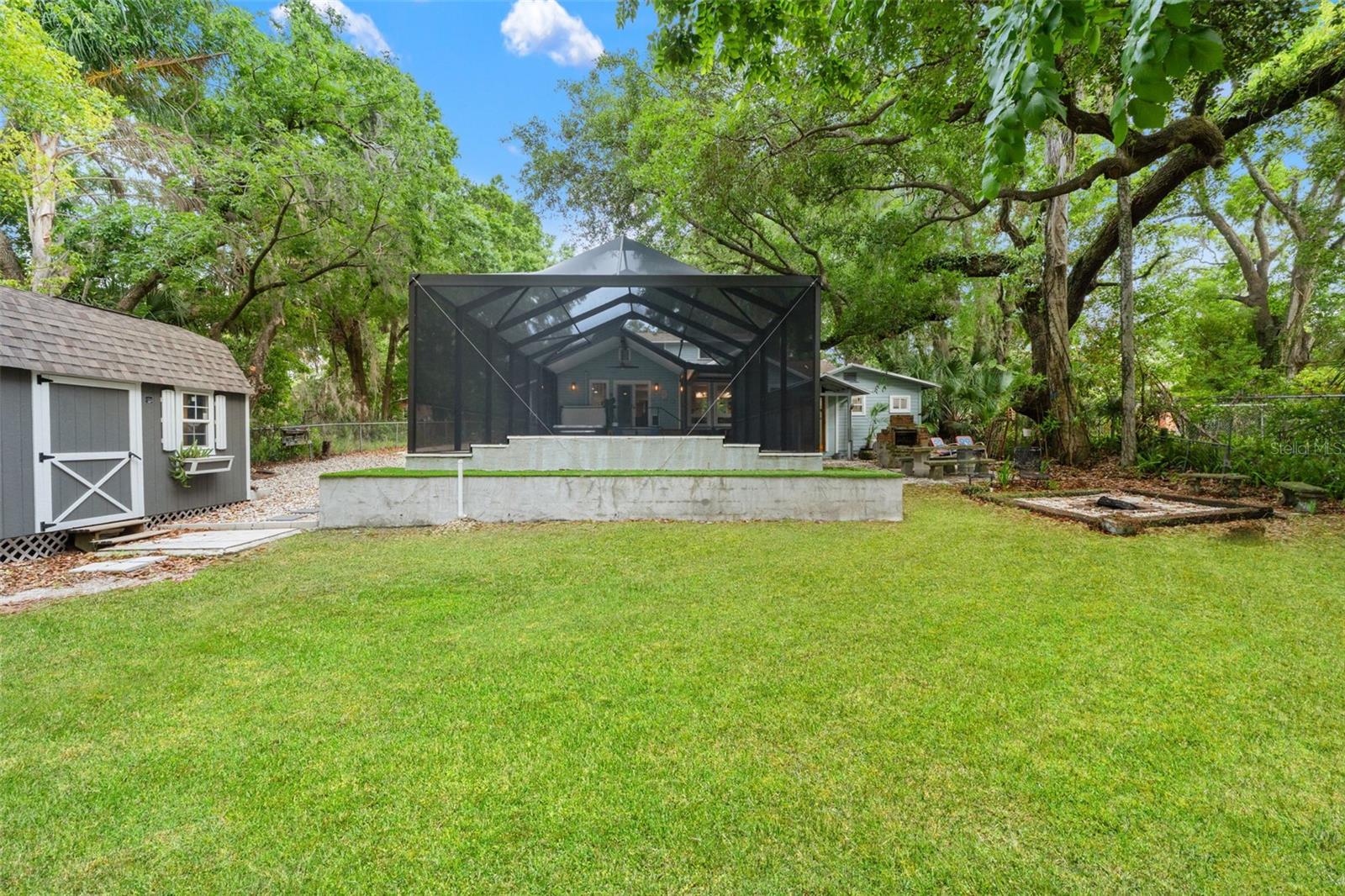 IDLEWILD ON HILLSBOROUGH - Residential