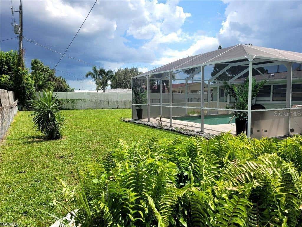 Photo of 2705 SE 17th Avenue, Cape Coral, FL 33904 (MLS # A4700748)