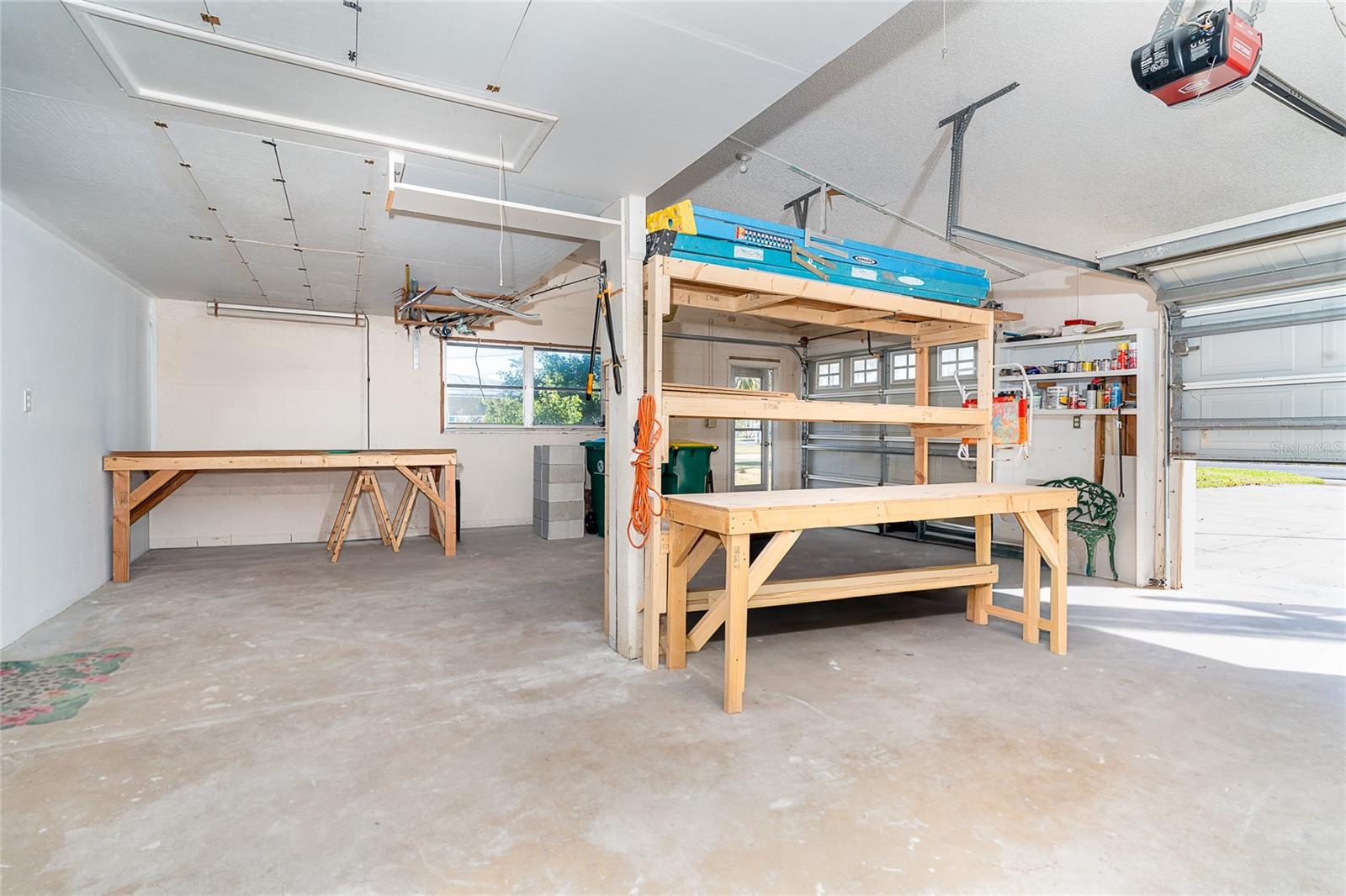 OXFORD MANOR 3RD ADD - Residential