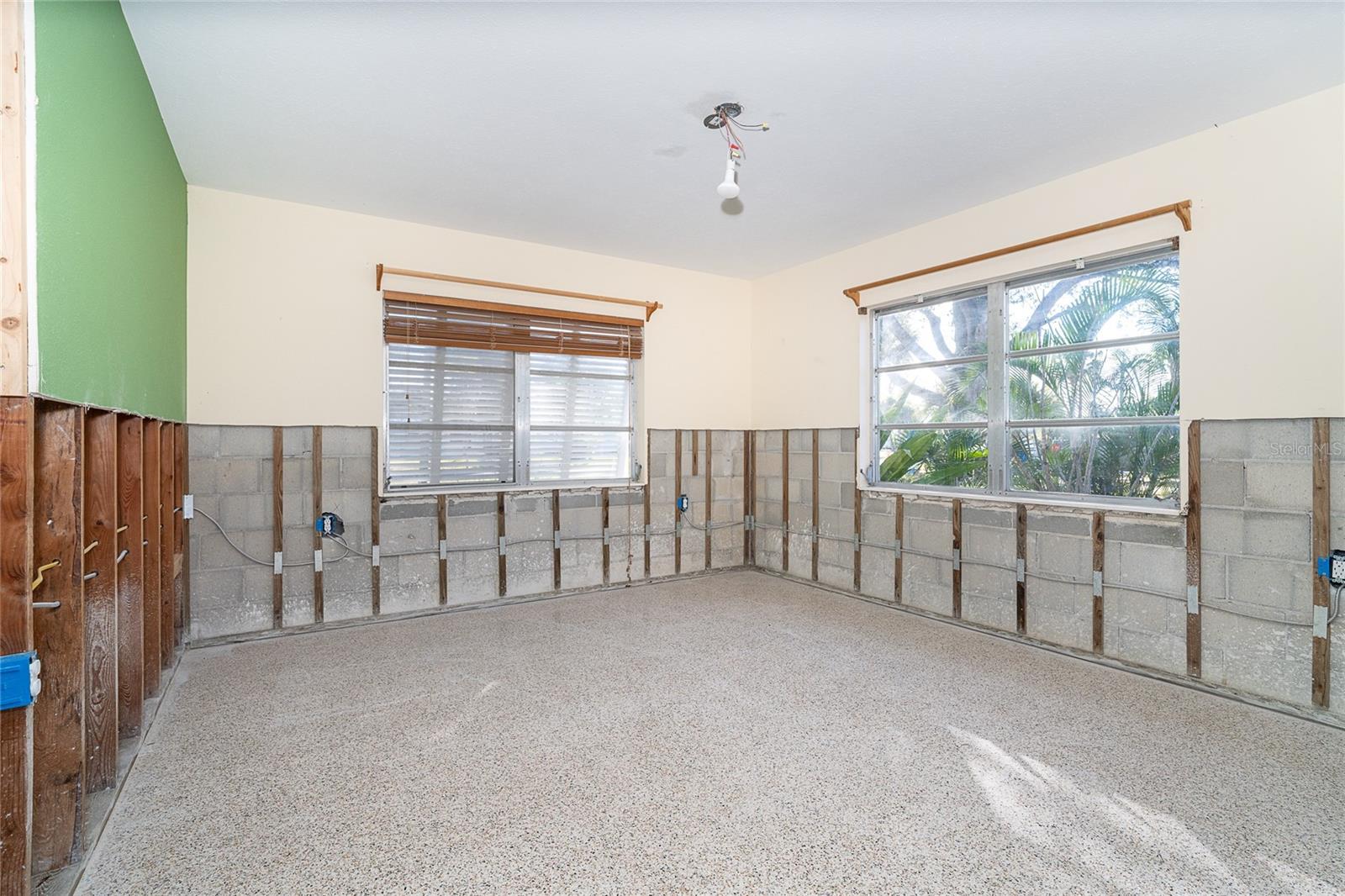 OXFORD MANOR 3RD ADD - Residential