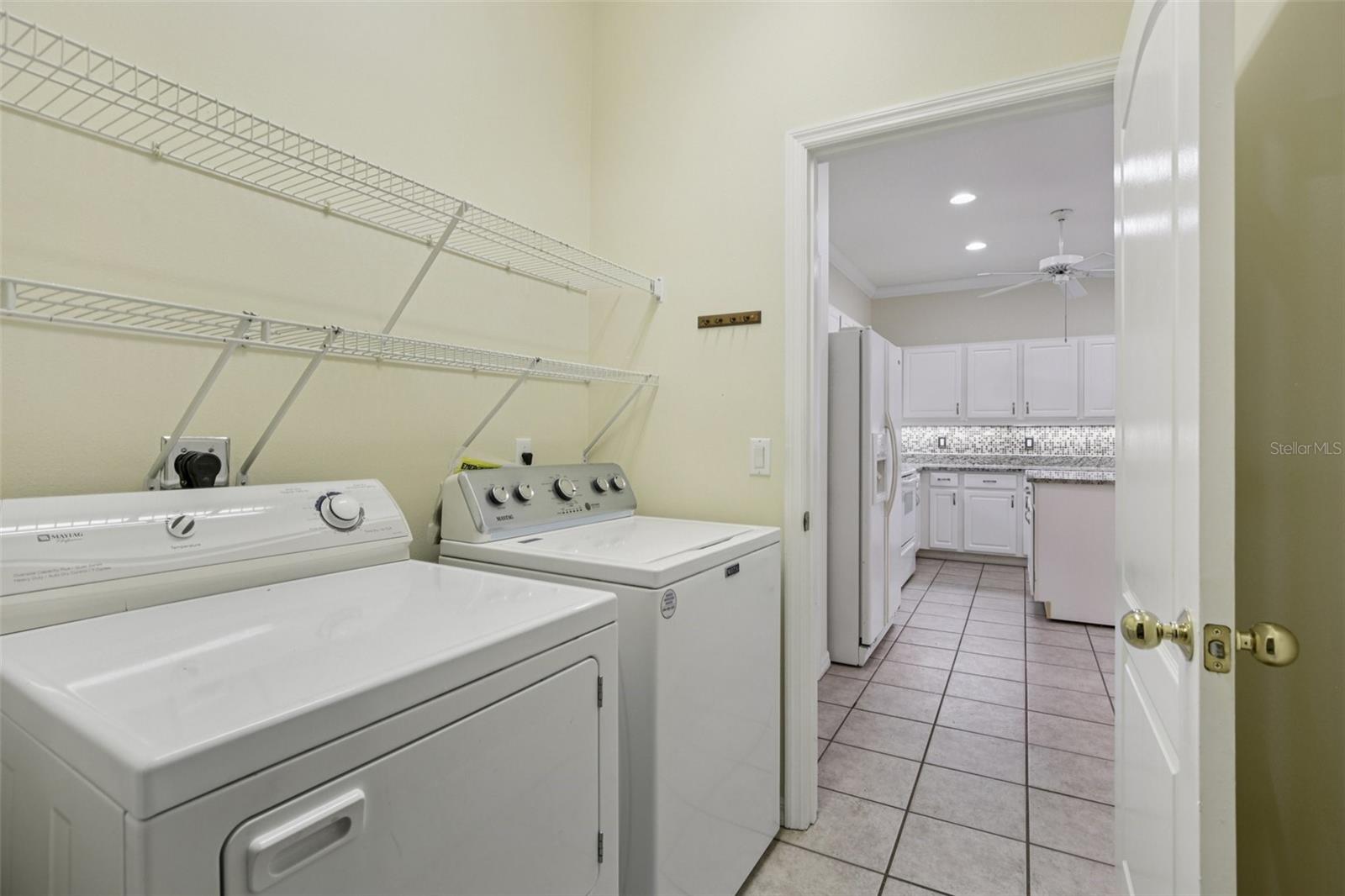 PELICAN POINTE GOLF & COUNTRY CLUB - Residential