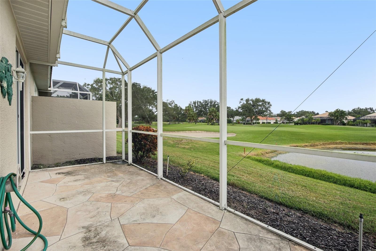 PELICAN POINTE GOLF & COUNTRY CLUB - Residential