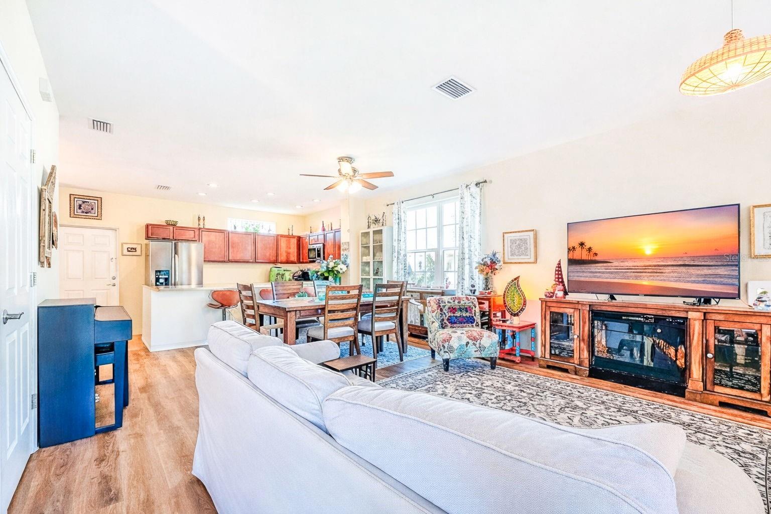 1132 MARTIN LUTHER KING JR AVE