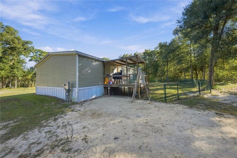 Tiny photo for 9921 SE 160th Avenue, Ocklawaha, FL 32179 (MLS # OM734512)