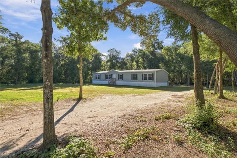 Tiny photo for 9921 SE 160th Avenue, Ocklawaha, FL 32179 (MLS # OM734512)