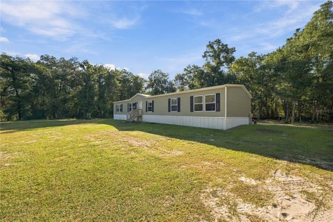 Tiny photo for 9921 SE 160th Avenue, Ocklawaha, FL 32179 (MLS # OM734512)