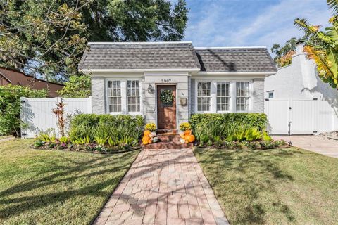 Photo of 2907 W Aquilla Street, Tampa, FL 33629 (MLS # TB8419586)