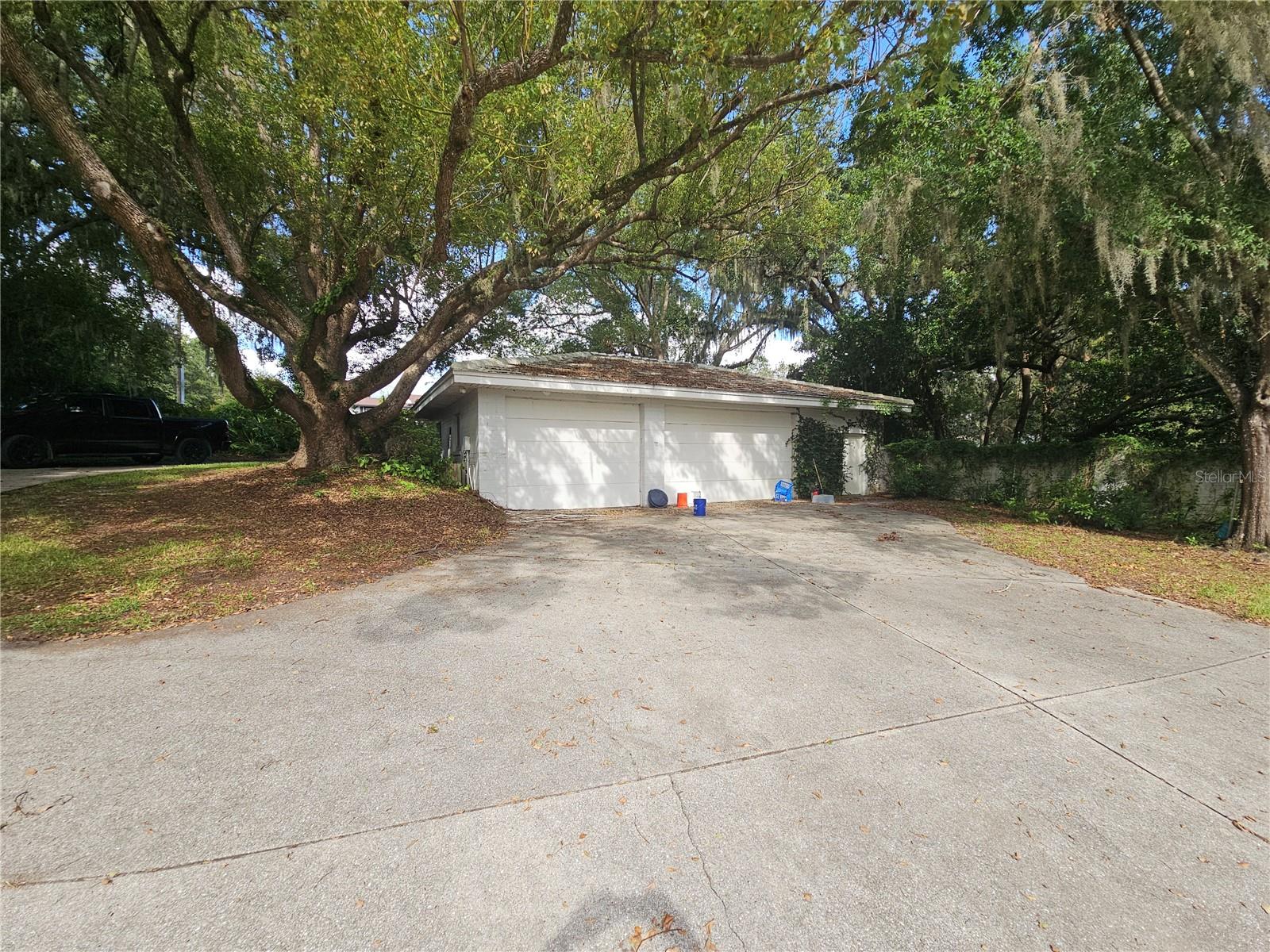 606 BUTLER STREET