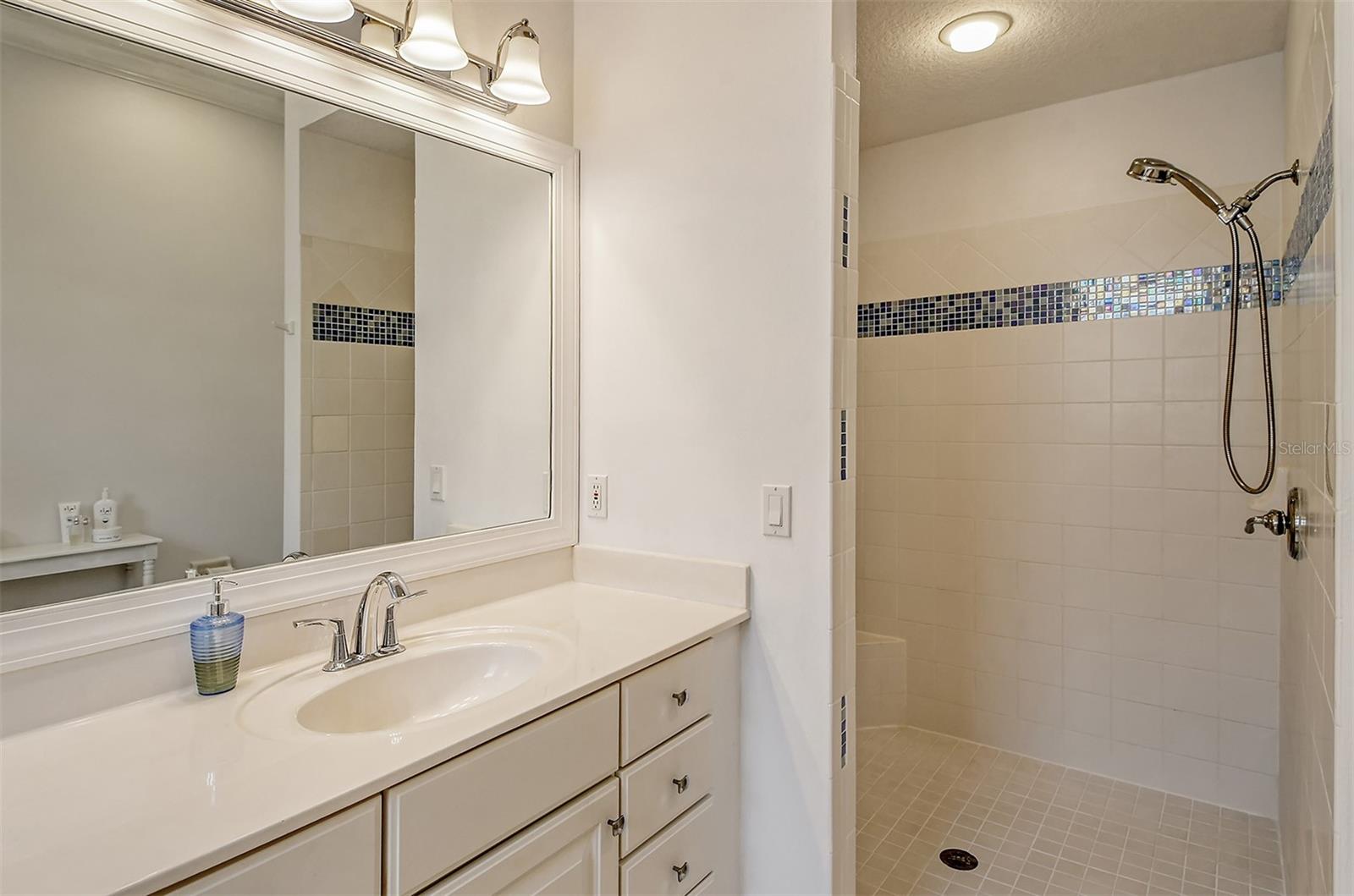 RIVENDELL - Residential