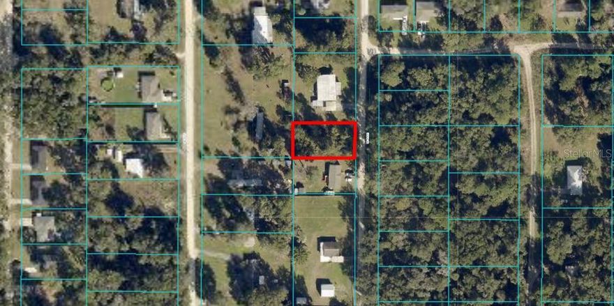 Vacant Lot– Prime Location in Marion County, FL

Build your dream home ,property on this spacious 75 ft x 125 ft lot, ideally located on SE 40th Ave in a quiet residential neighborhood. Surrounded by well-maintained homes and easy access to local roads, this parcel has a great blend of privacy and convenience.

- Zoned for residential use
- No HOA
- Utilities available