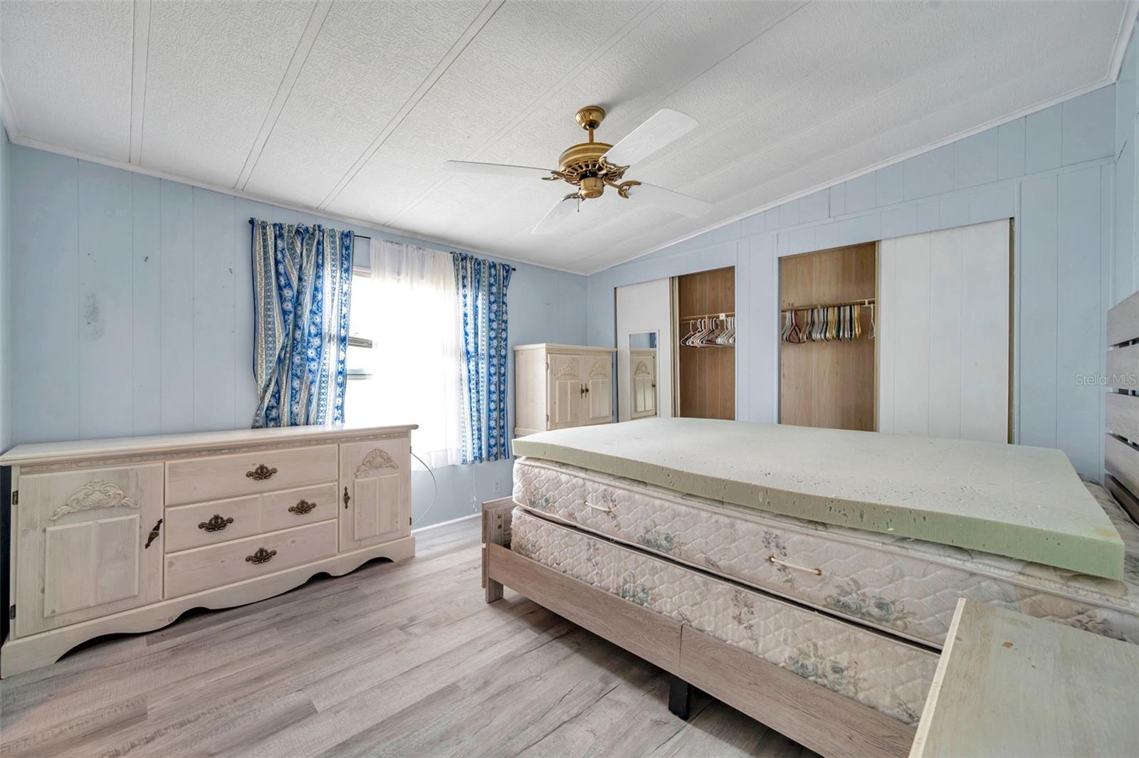 BROOKRIDGE COMMUNITY - Residential
